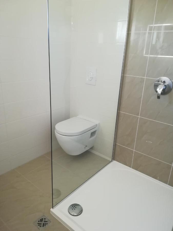 A Apartment Pirovac